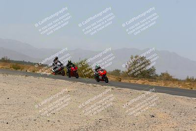 media/Mar-28-2022-Superbike Trackdays (Mon) [[b8603d0f67]]/Open Track Time/Turn 3 Inside/